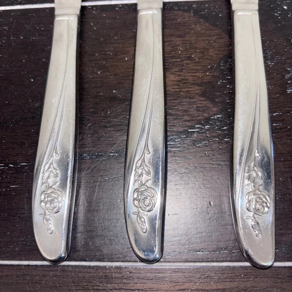 Vintage | Oneida | MY ROSE Pattern | Stainless Steel‎ Dinner Knives | Set of 3